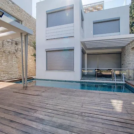 Downtown 2 Villa *