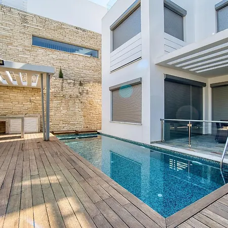 Downtown 2 * Paphos
